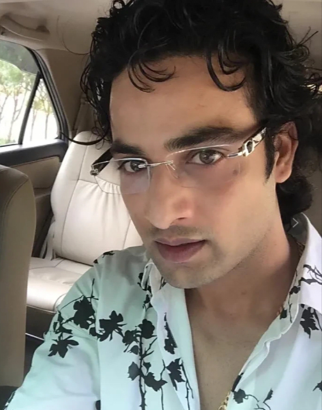 《佛陀》扮演者,魅力王子悉达多到觉者佛陀之路