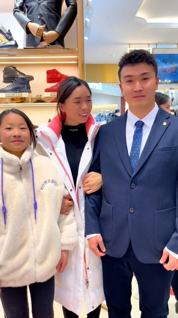 刘大师最美工地夫妻 从来没穿过正装的我