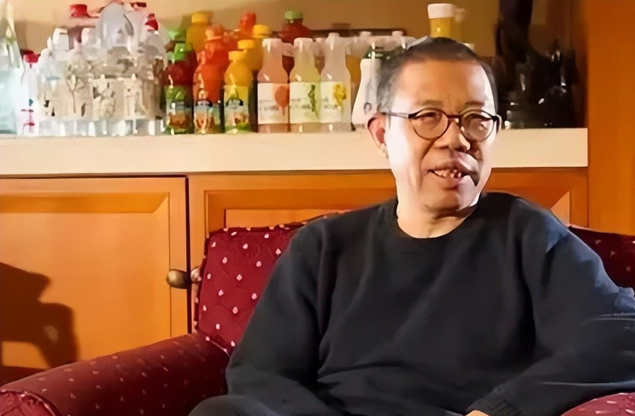 钟睒睒一眼就相中了这个地方,此时国家也正在扶持海南的经济发展,不断