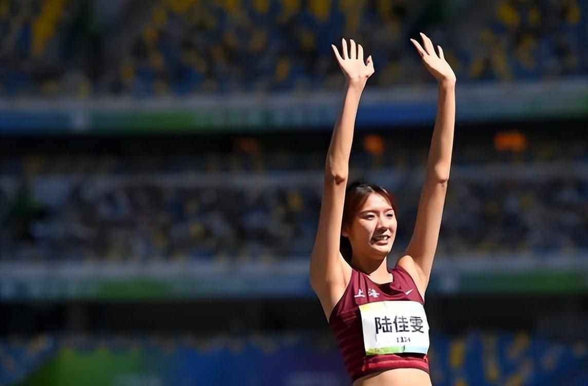 颜值身材傲人的跳高女神陆佳雯意外丢冠,成绩相同却无缘奖牌