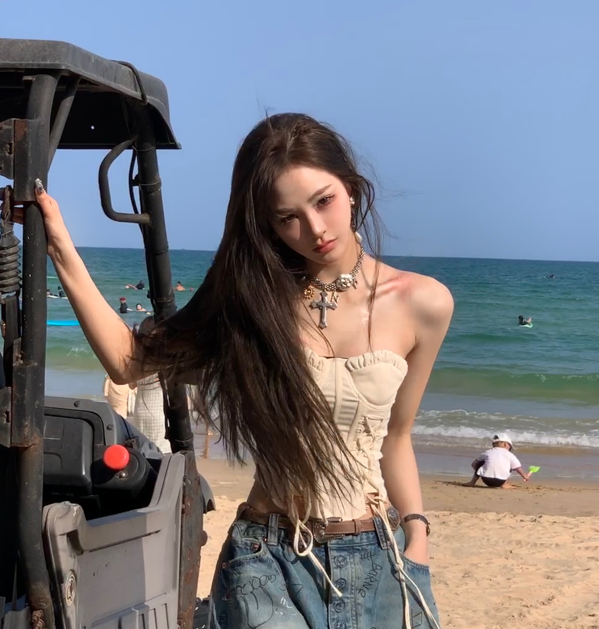 王鹤棣私生粉原来是网红竺天天?人品不行,但衣品好像还不错!