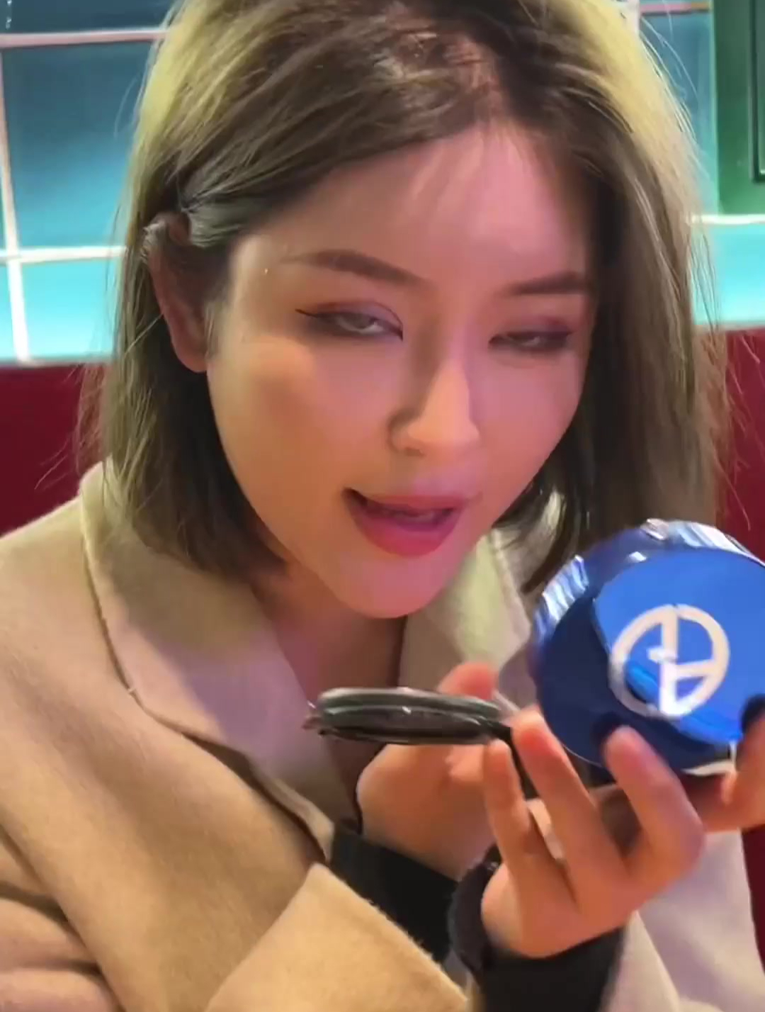 看来今天吃到王姐的胃口上了-度小视