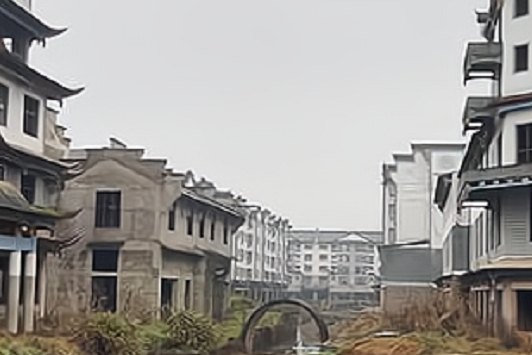 益阳江南古城,斥巨资打造却惨遭烂尾,究竟为哪般?