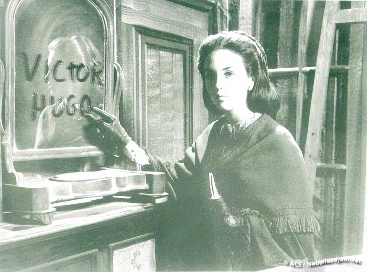 妻子移情别恋,雨果深情挽留未果,朱丽叶为雨果写下18000封情书