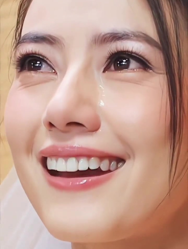 42岁高圆圆被偶遇太惊艳!