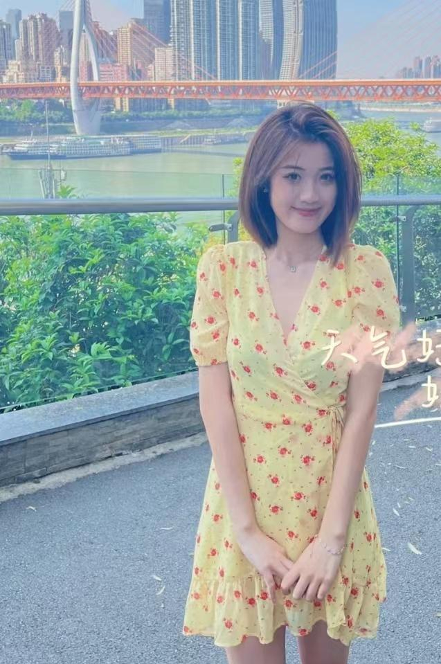 孙铭徽和世界小姐冠军分手?两人曾公开示爱,名校毕业后当模特