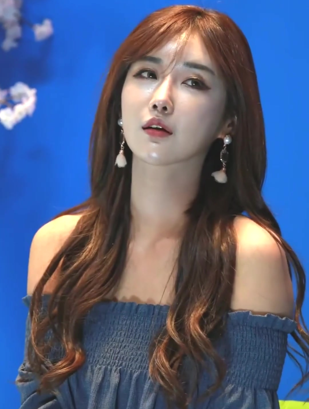 东方美人柳多妍,精彩视频第105弹,精致容颜优雅气质,美极了