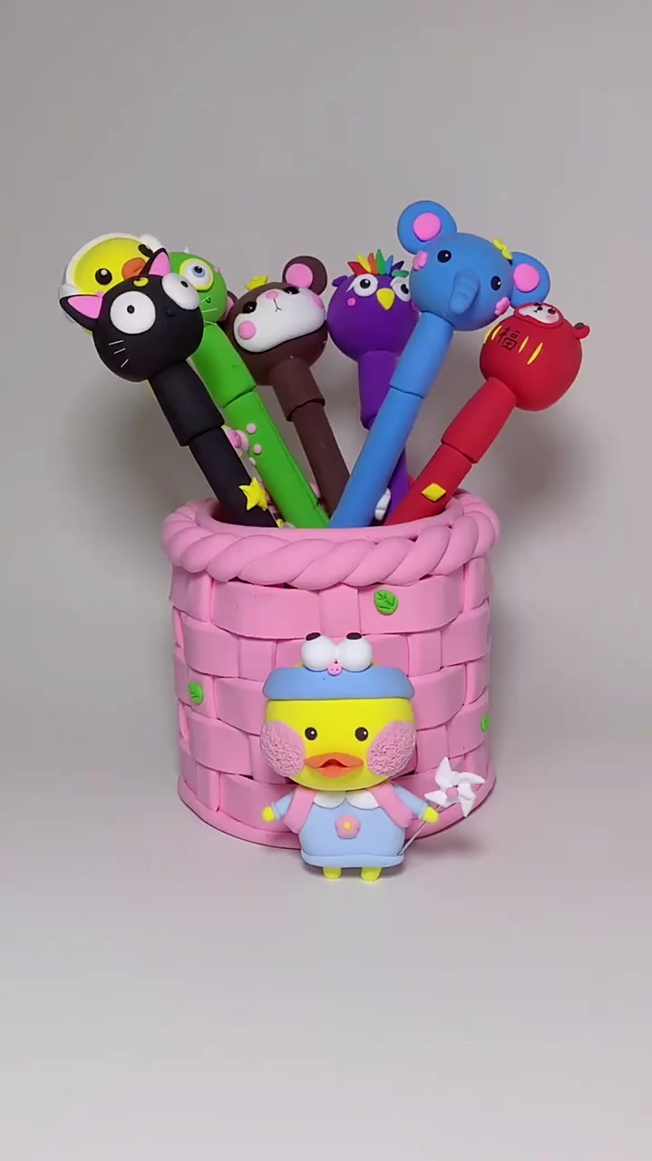 超轻粘土手作,少女心笔筒
