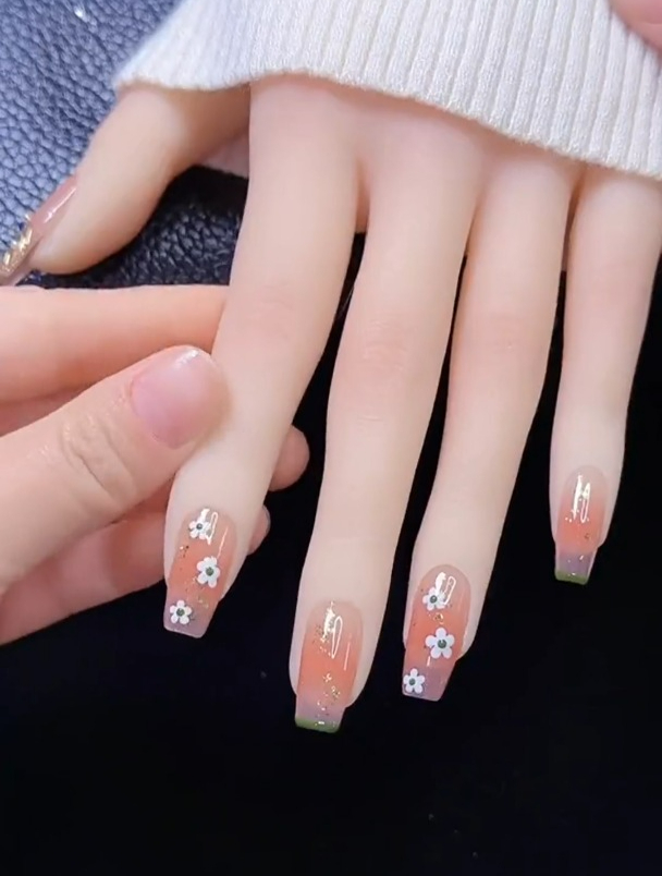 小清新法式五瓣花美甲教程