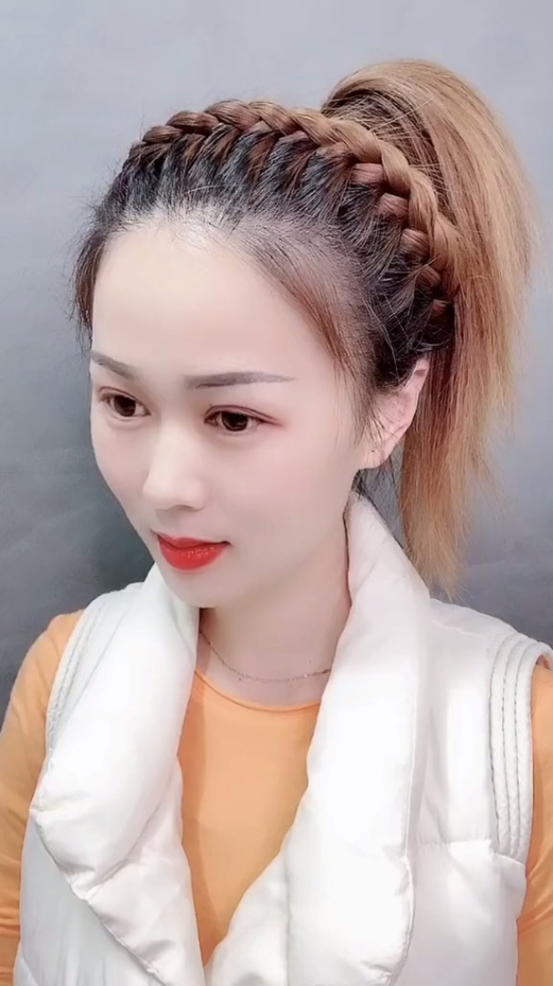 碎头发多,这样扎高马尾,告别碎发!