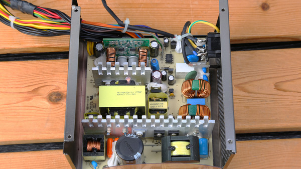 航嘉wd500k评测 diy国货老大哥发布金牌500w电源