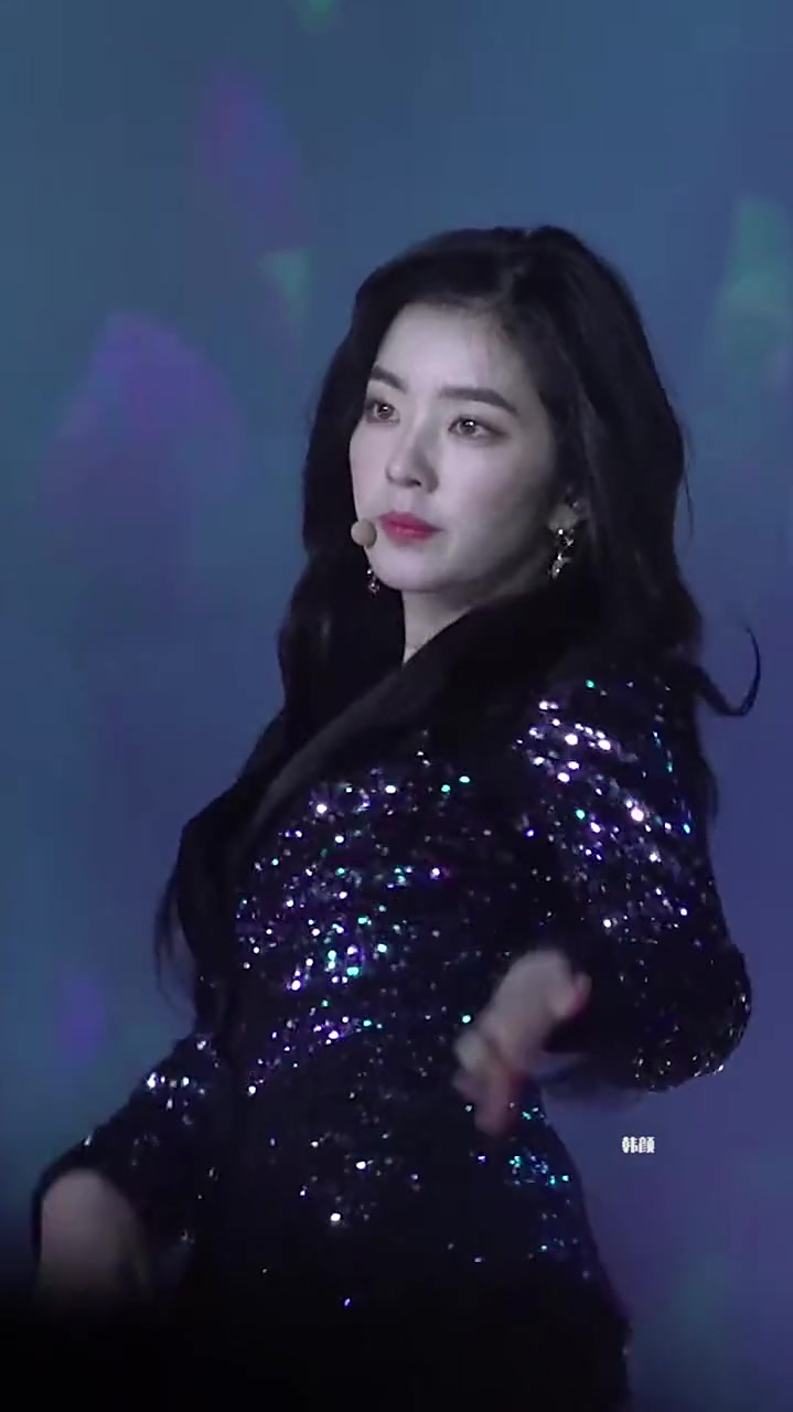 裴珠泫每一个镜头都很美连走路都这么霸气