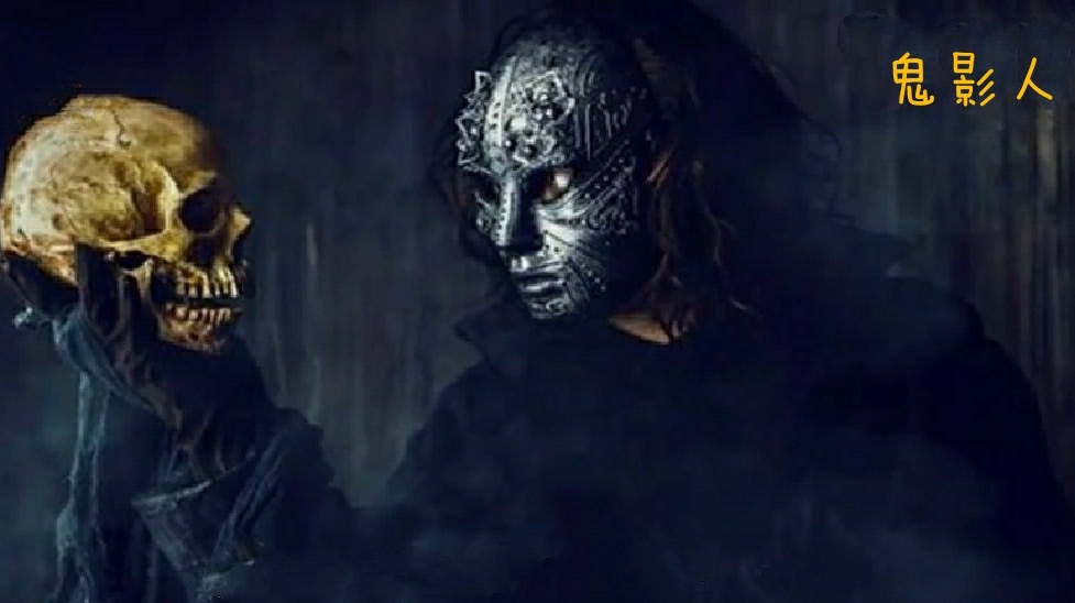 《盗墓笔记》"鬼影人"张起灵为何一定要杀死云彩?灭口?