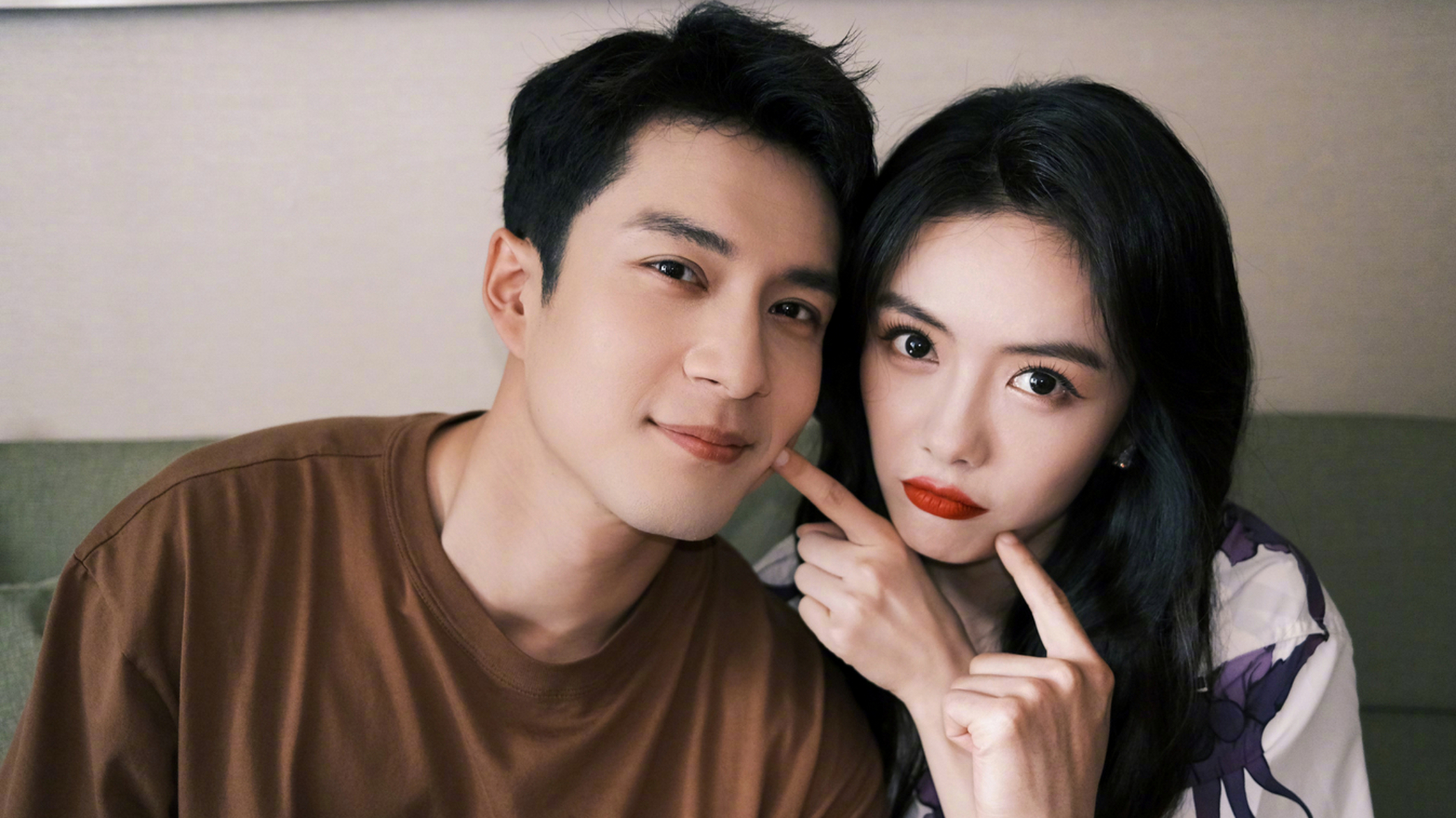 在当今社会,人们越来越重视个人形象和言行举止,尤其是在职场中.