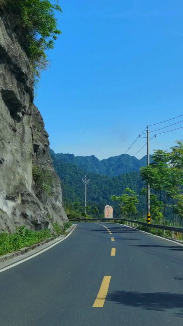 保靖迁清公路,湘西大山里最美山路,我就喜欢这样的自驾游