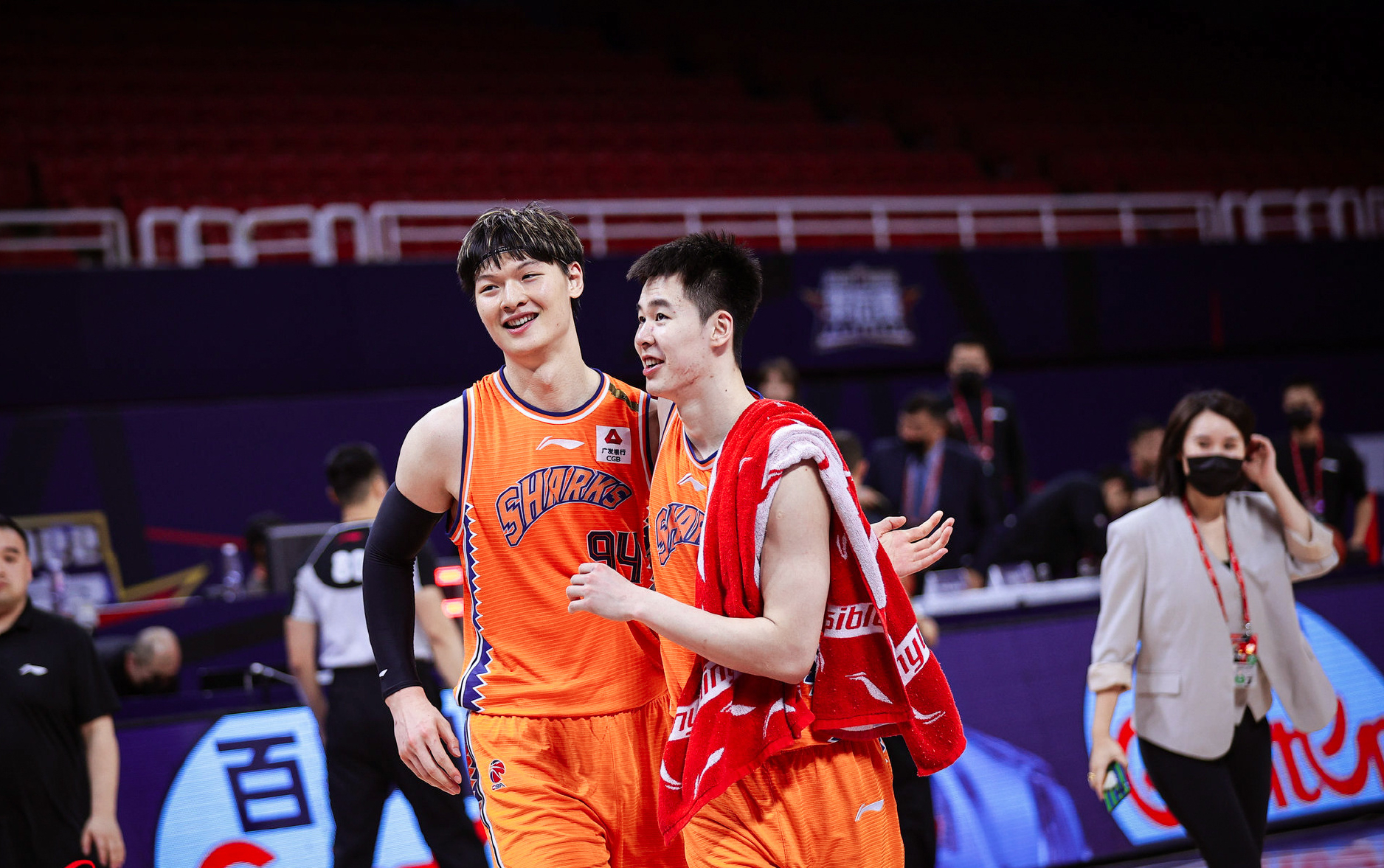 25日cba赛事!高诗岩vs姜伟泽,赵睿挑战老对手,上海拒绝连败