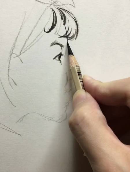 简单演示一下女孩侧面的画法速写教学速写速写人物-度小视