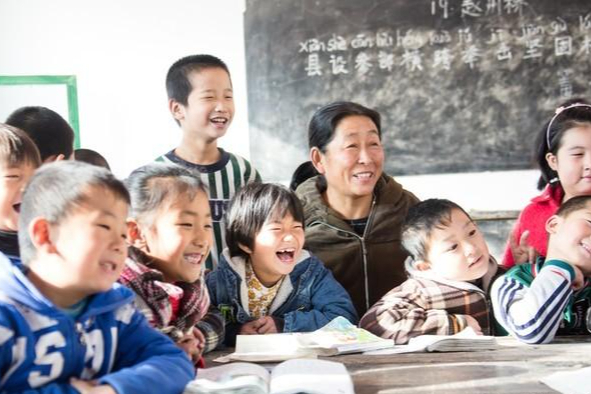 人大代表,慈善总工会荣誉副会长周森:强制每月捐款,拒捐违法