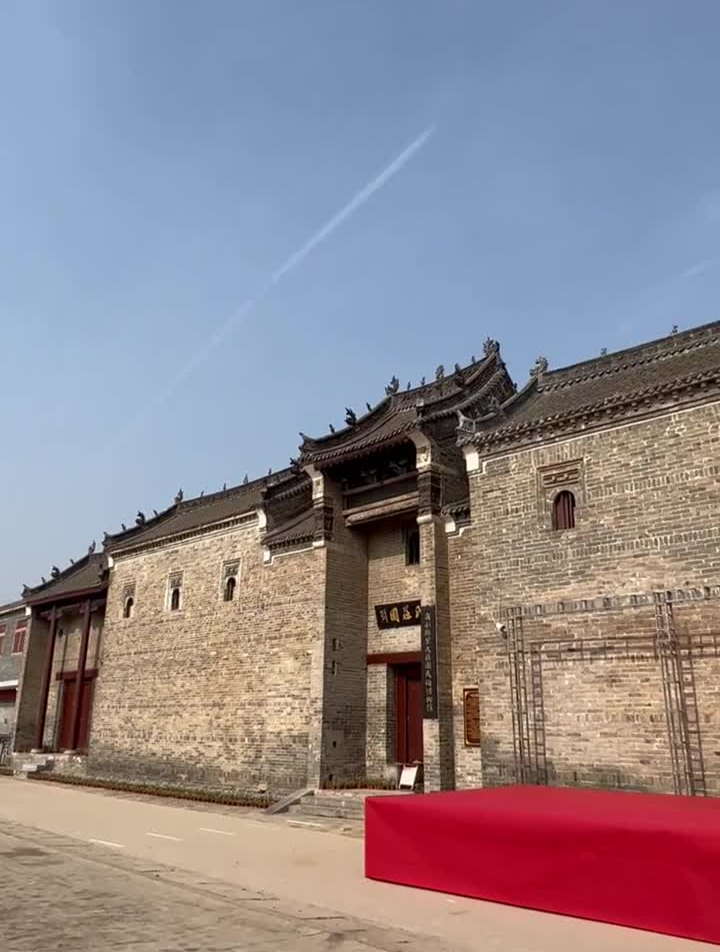 河南周口地区商水县有些一座清代的庞大建筑,被称为河南小故宫
