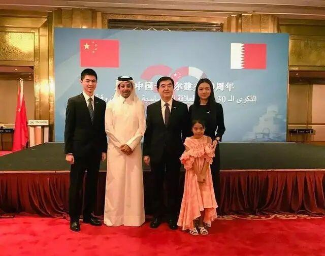 美女棋后为爱放弃国籍?嫁给卡塔尔王子,居然邀请闺蜜共侍一夫