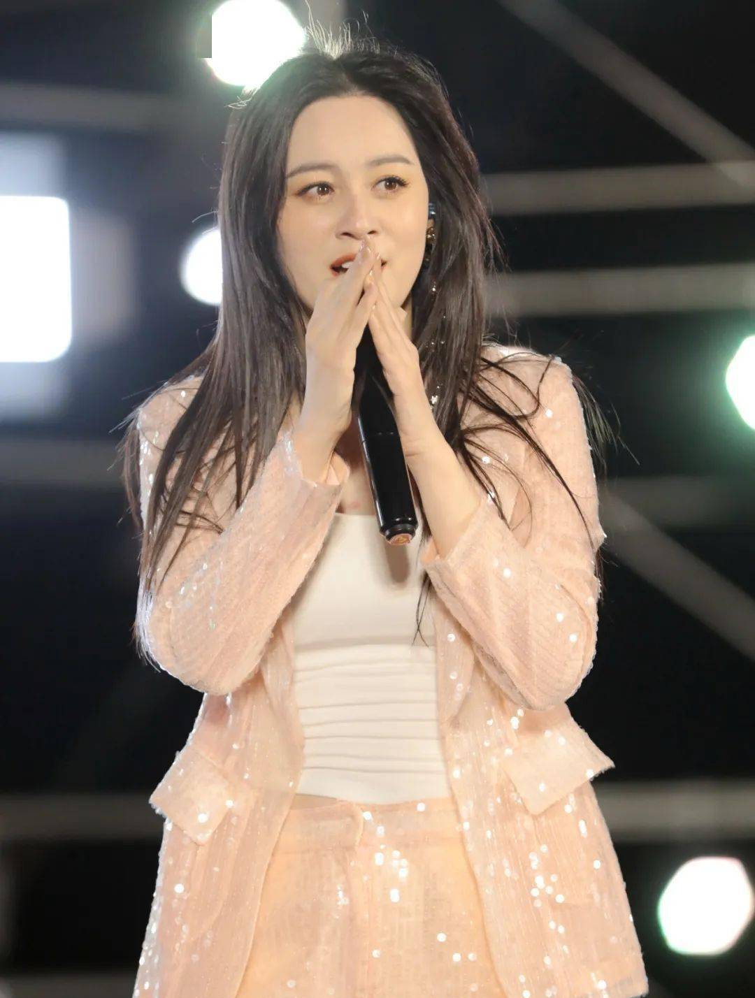 实力派歌手唱歌给你听,唐艺演唱热歌38度6,太好听了-度小视