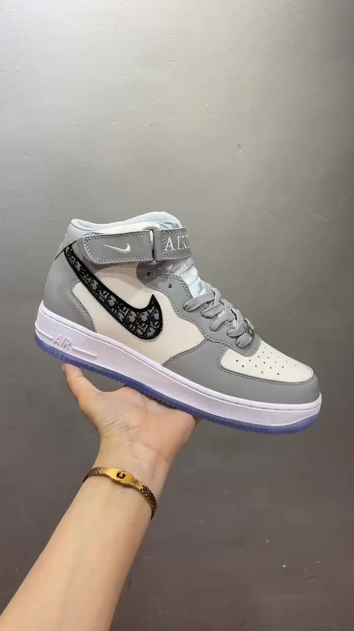 diorxnike全新联名空军中帮运动板鞋