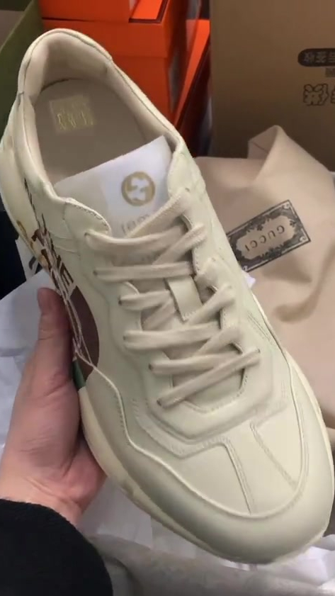 gucci新款老爹鞋北面图案非常好看又增高