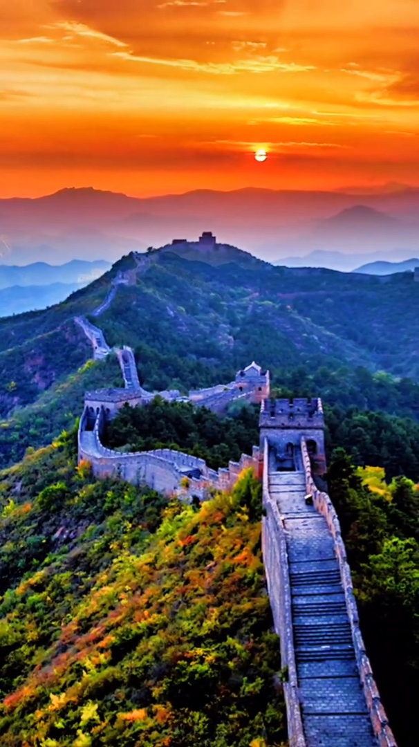 优美大自然:雄关漫道展长城风骨,傲立风雪显民族精