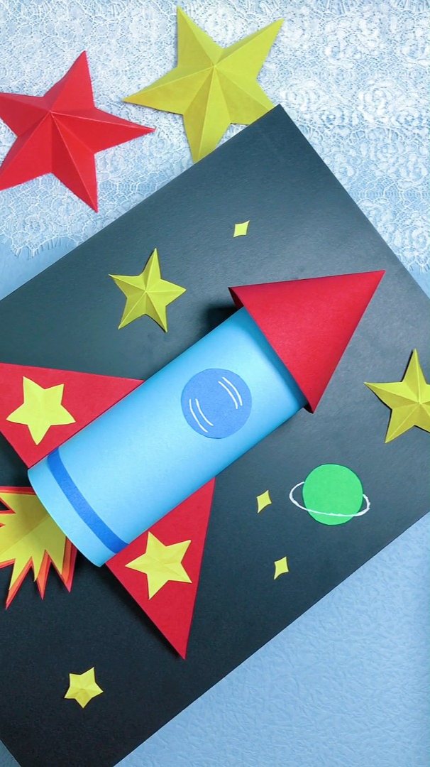 用彩色卡纸给小朋友做航天火箭立体贺卡赶紧收藏起来