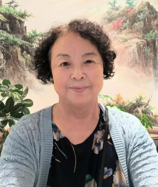 画家刘建萍荣获"丝路敦煌杯"一等奖,绿色书画平台为其颁发证书