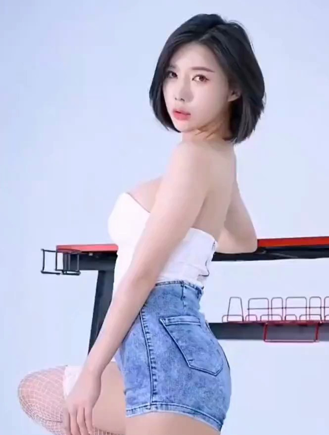 完美身材 车模小姐姐 韩国车模宋珠儿