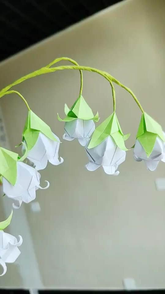 铃兰花折纸教程简单折纸基础折纸很喜欢铃兰花-度小视