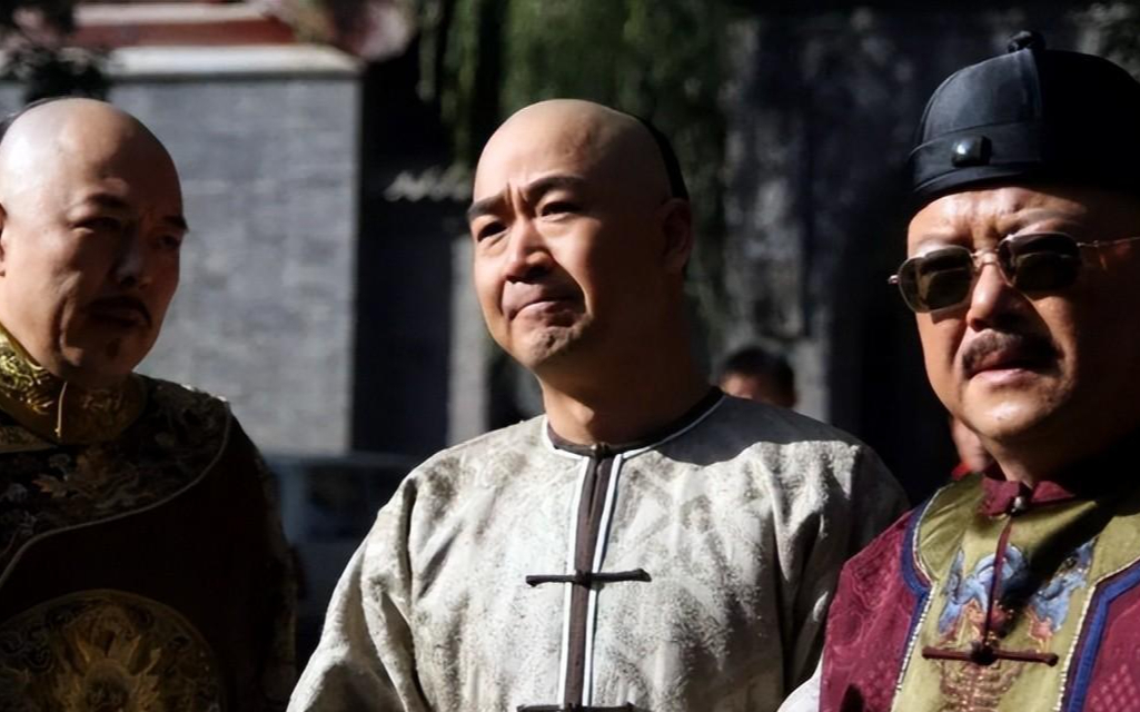 王刚的人生经历