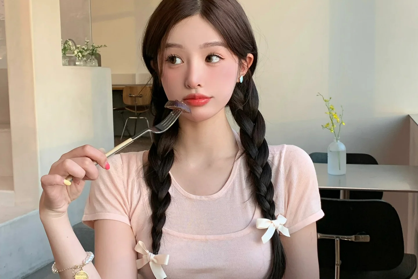 超详细!日系低双马尾麻花辫扎发教程,让你秒变甜美小仙女!