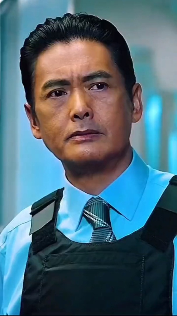 一分钟梳成发哥的发型