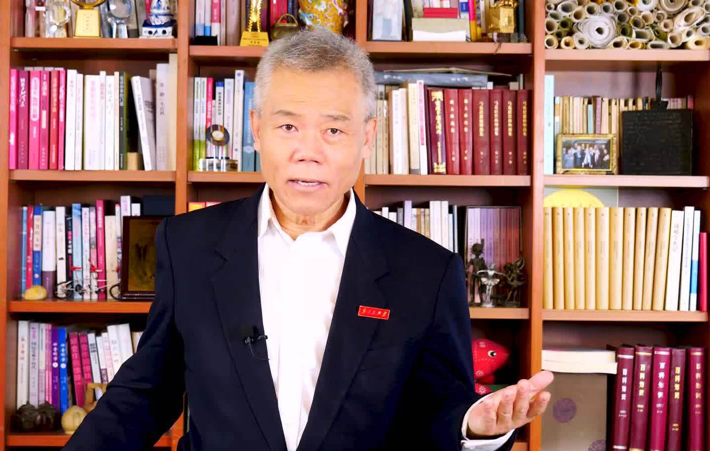 媒体很多,但我们还需要更多司马南!