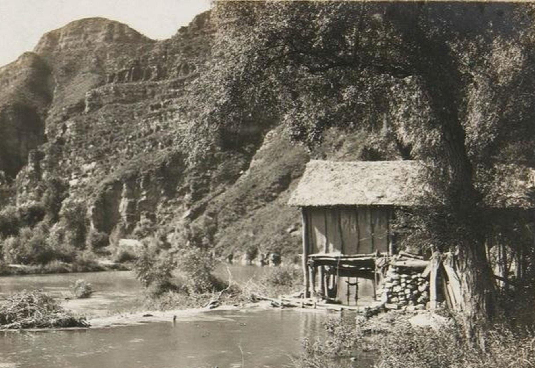 1936年辽宁本溪老照片,一览民国时期的本溪细河,太子河流域的地区风貌