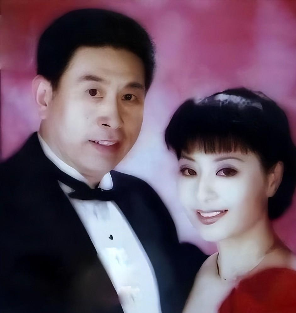 程志从"闪婚闪离"到"至死不渝"