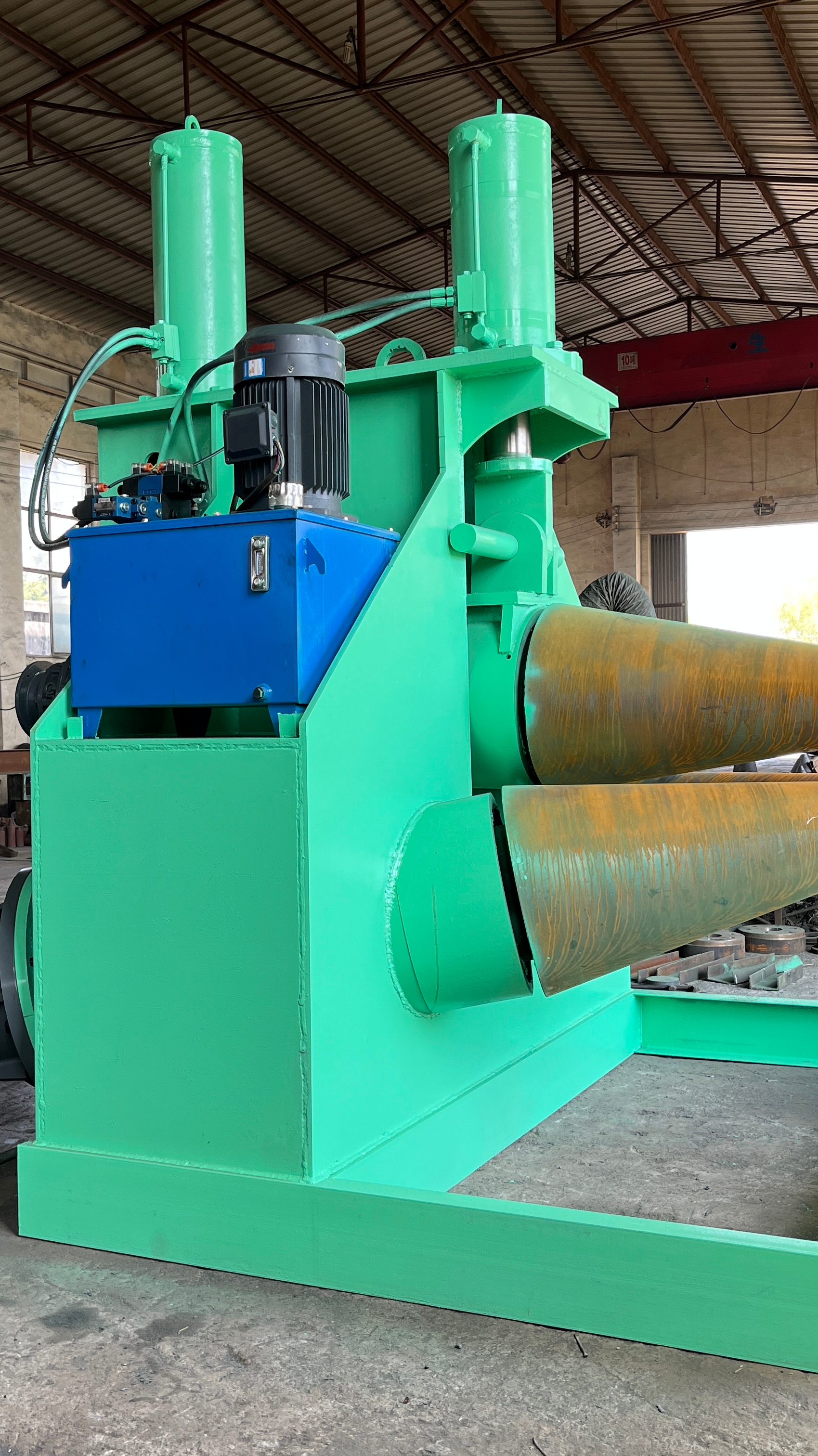 齐锻锻压16x1200卷锥机产品展示