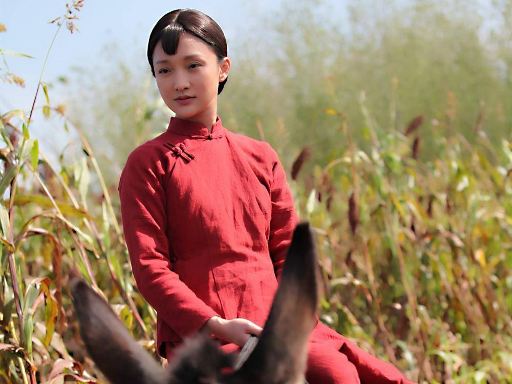 十年后重温《红高粱》才明白,戴九莲不肯原谅张俊杰的真正原因