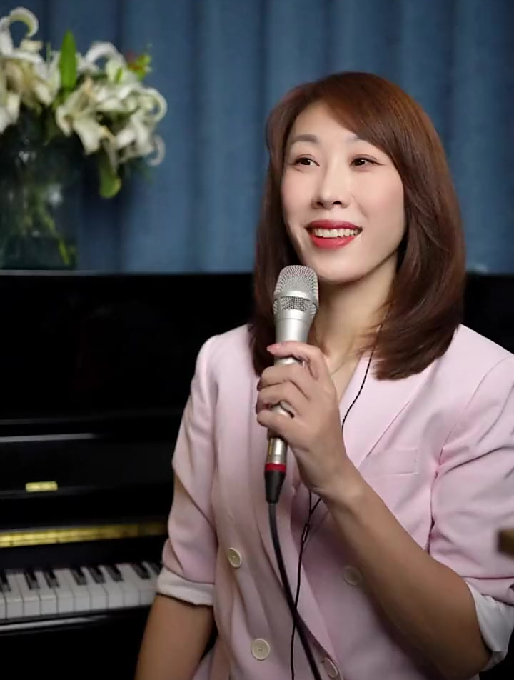 女中音歌手张洋演唱《画你》欢迎大家观看-度小视