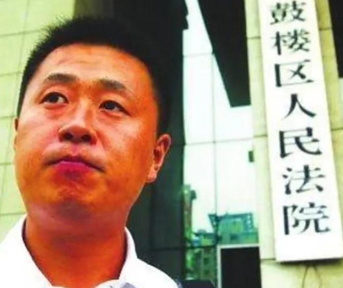 纪实:当年说"不是你撞的,干嘛要扶"的王浩法官,过得怎么样?