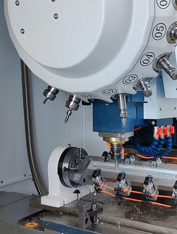 数控钻攻中心之四轴桥板翻转运用-度小视