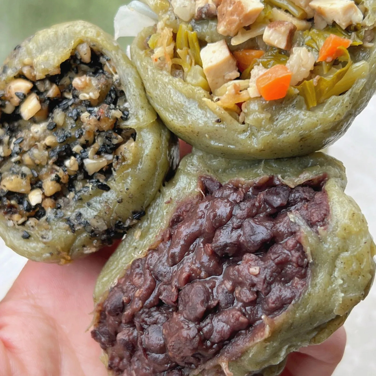 杭州人的童年味道【油墩儿】老牌的街边小吃,面皮裹着雪菜,萝卜丝