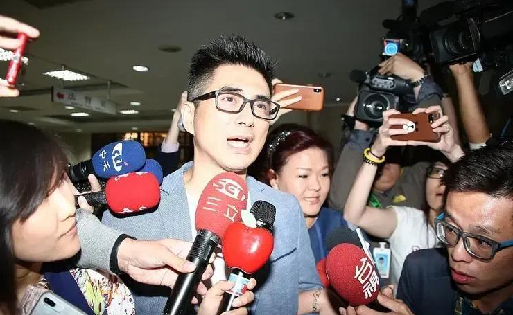 邵昕,有一个自闭症儿子,出轨谎称小三是大嫂,如今他怎么样了