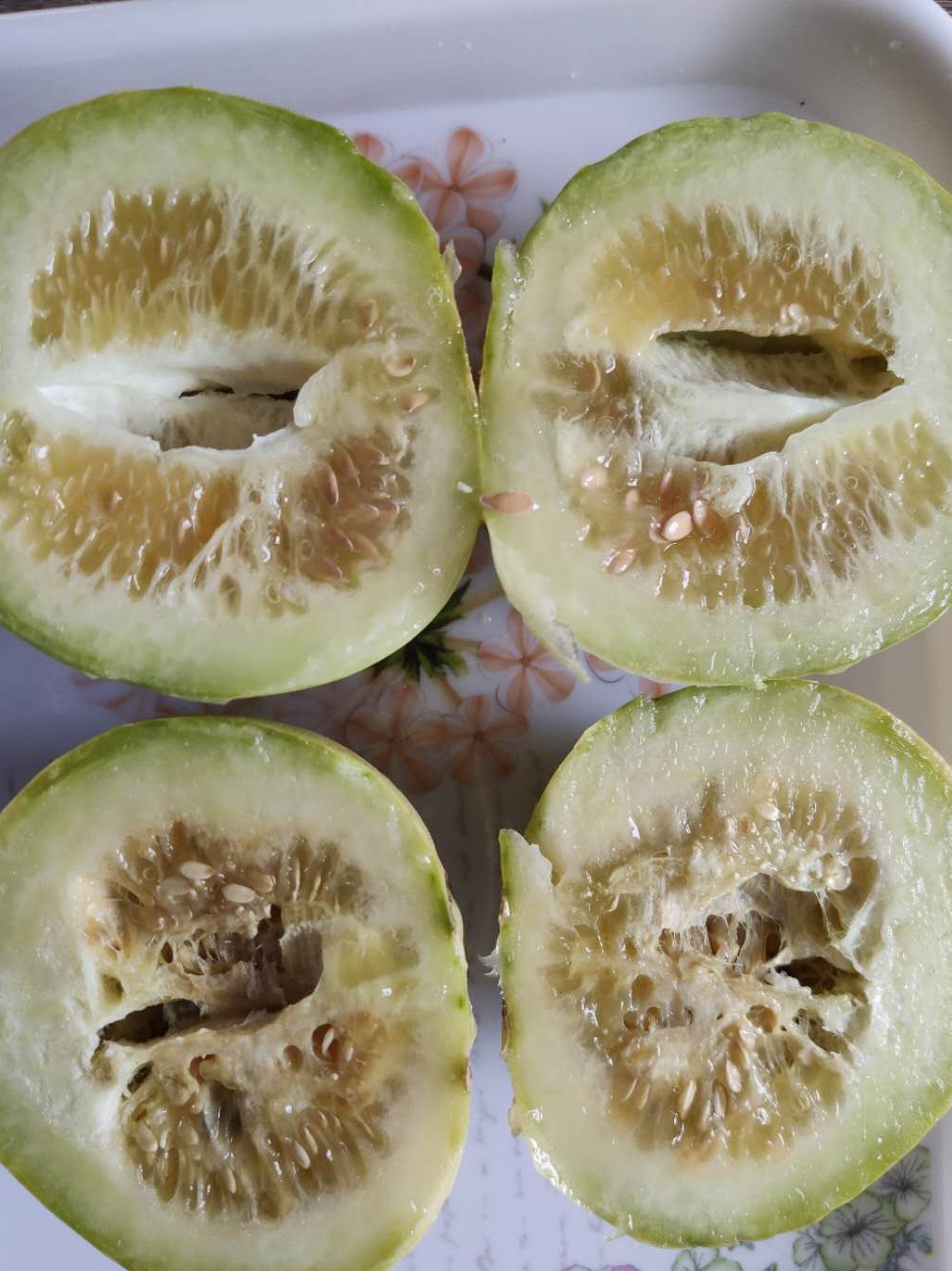 甜瓜偷偷的"烂心"了