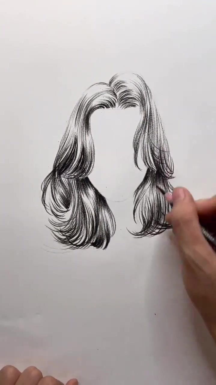 每日一副发型素描中长发练习