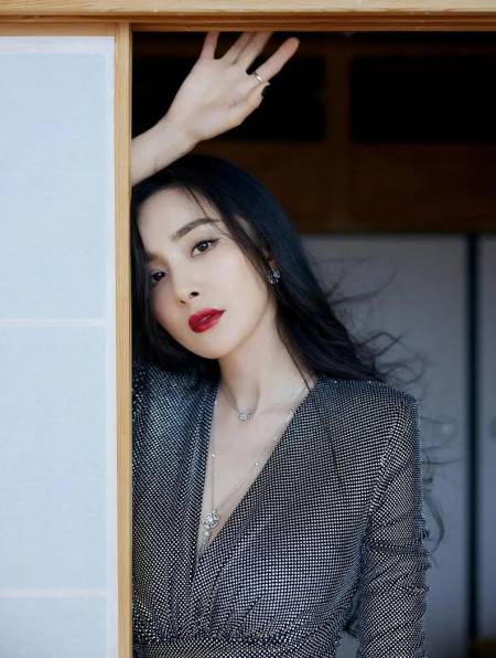 33岁杨幂和27岁张彬彬官宣终于等来这个好消息网友追定了