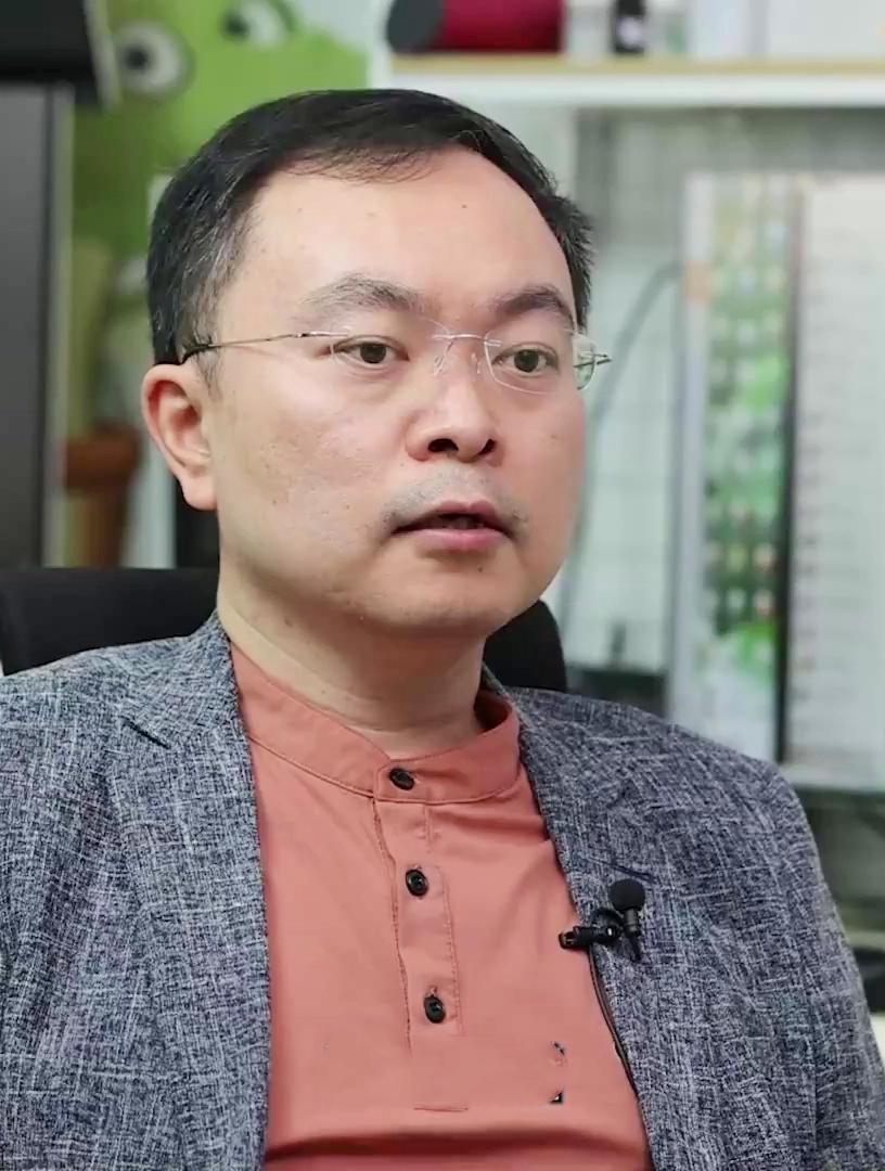 蔡磊:卖车卖房,继续搞科研,这行业太"烧钱"了!-度小视