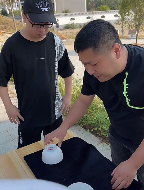 魔术 三仙归洞 古彩戏法 原创 魔术师阿华原创-度小视